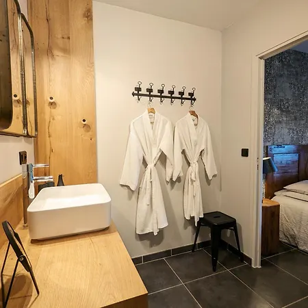 Cosy Avec Bien-etre, Parking, Wifi - Au Coeur De L'auvergne - Fr-1-582-506 * Saint-Privat-d'Allier
