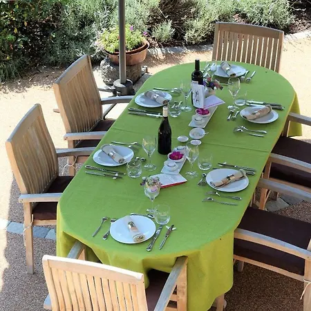 Cosy Avec Bien-etre, Parking, Wifi - Au Coeur De L'auvergne - Fr-1-582-506 Bed & Breakfast Saint-Privat-dʼAllier